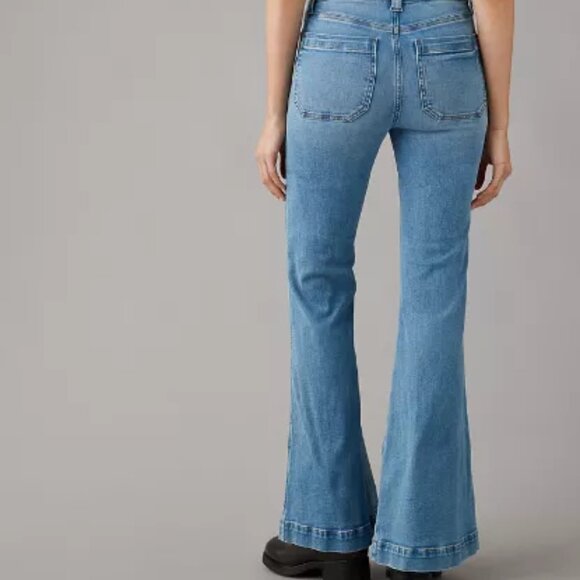 AE Next Level Festival Flare Jeans Size 4 regular - Picture 3 of 9